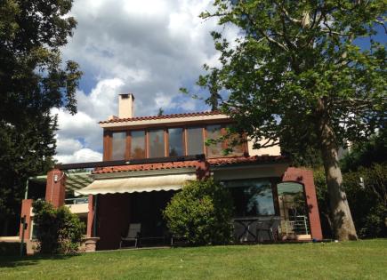 House for 2 200 000 euro in Thessaloniki, Greece