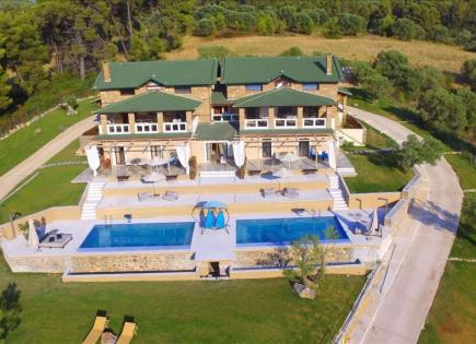 Villa for 1 200 000 euro in Kassandra, Greece