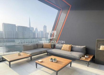 Apartamento para 3 096 euro por mes en Dubái, EAU