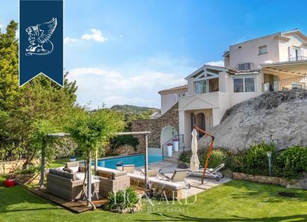 Villa à Olbia, Italie (prix sur demande)