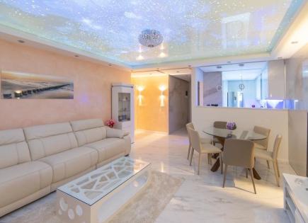 Wohnung für 650 000 euro in Rafailovici, Montenegro