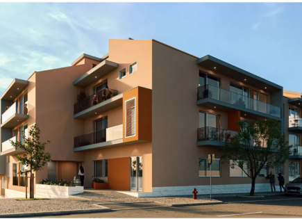 Wohnung für 300 000 euro in Lissabon, Portugal