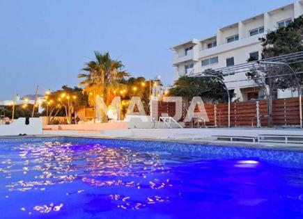 Hotel für 4 581 euro pro Monat in Kyrenia, Zypern