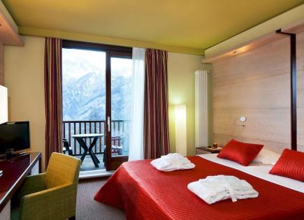 Hotel for 14 000 000 euro in Sestriere, Italy