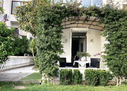 Wohnung für 177 000 euro in Petrovac, Montenegro