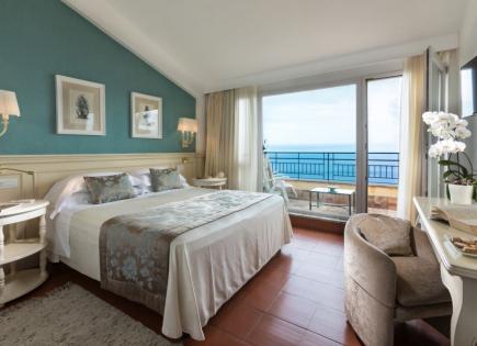 Hôtel pour 9 500 000 Euro sur Lipari, Italie