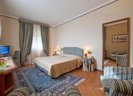 Hotel para 8 800 000 euro en Montecatini Terme, Italia