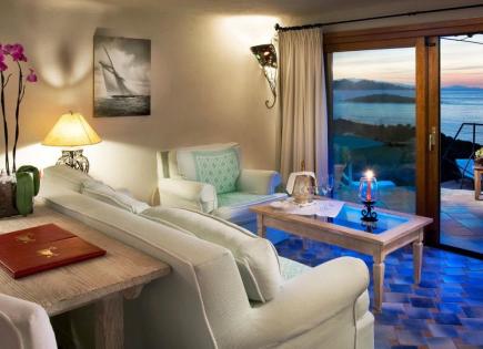 Hotel for 64 000 000 euro in Costa Smeralda, Italy