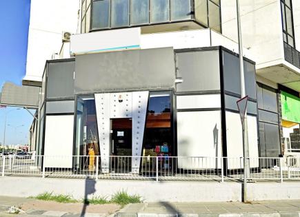 Tienda para 370 000 euro en Lárnaca, Chipre