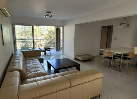 Appartement pour 950 Euro par mois à Nicosie, Chypre