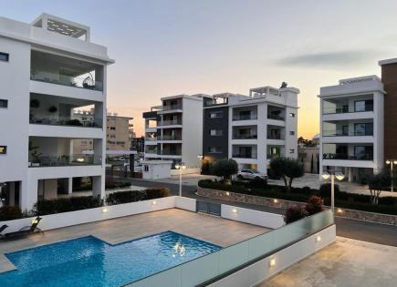 Apartamento para 6 500 euro por mes en Germasogeia, Chipre