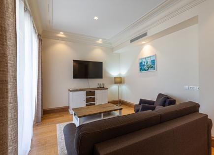 Flat for 700 000 euro in Tivat, Montenegro