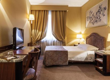 Hotel para 100 000 000 euro en Milán, Italia