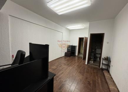 Gewerbeimmobilien für 80 000 euro in Bar, Montenegro