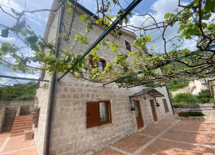 Casa para 750 000 euro en Kotor, Montenegro