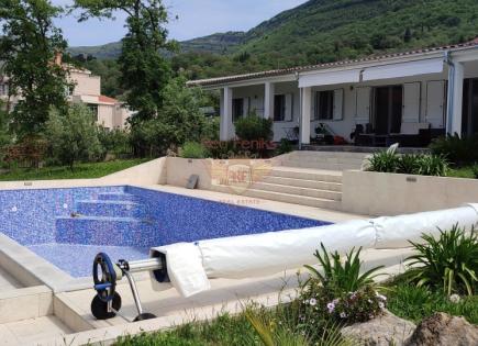 Casa per 850 000 euro a Tivat, Montenegro