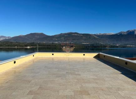 Piso para 370 000 euro en Tivat, Montenegro