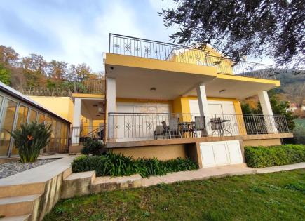 Haus für 390 000 euro in Tivat, Montenegro