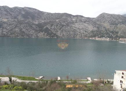 Terreno per 995 000 euro a Kotor, Montenegro