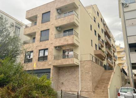 Piso para 162 400 euro en Budva, Montenegro