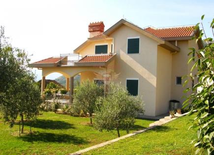 Maison pour 680 000 Euro à Tivat, Monténégro