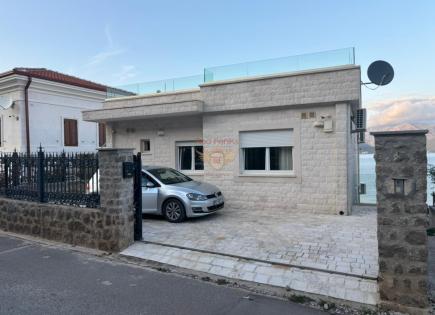 Maison pour 2 000 000 Euro à Tivat, Monténégro