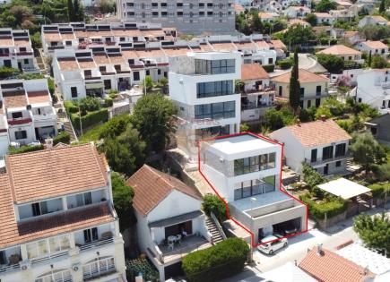 Haus für 530 000 euro in Halbinsel Luštica, Montenegro
