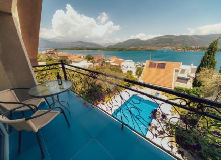 Casa per 780 000 euro a Tivat, Montenegro