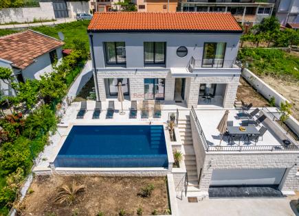 Haus für 795 000 euro in Tivat, Montenegro