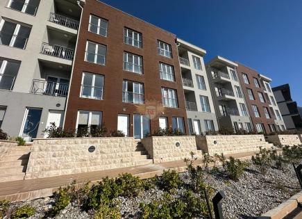 Piso para 95 000 euro en Tivat, Montenegro