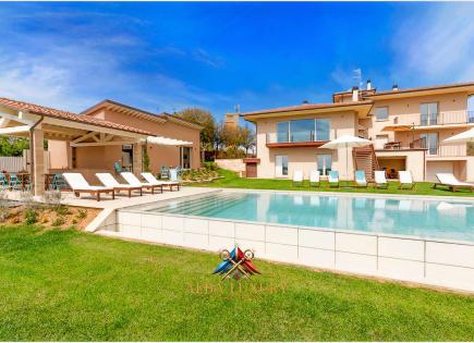 Appartement à Foiano della Chiana, Italie (prix sur demande)