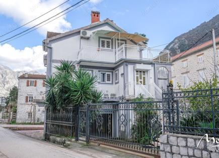 Villa pour 475 000 Euro à Stoliv, Monténégro