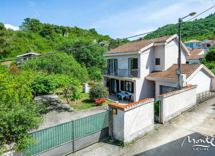 Villa para 380 000 euro en Tivat, Montenegro
