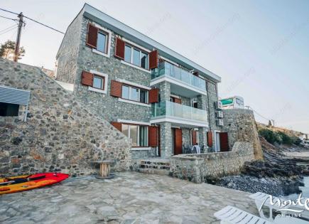 Villa für 1 300 000 euro in Krasici, Montenegro