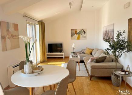 Apartamento para 420 000 euro en Tivat, Montenegro
