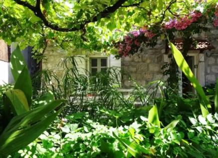Villa para 495 000 euro en Perast, Montenegro