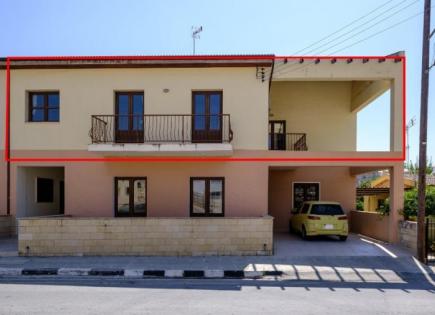 Commercial property for 175 000 euro in Larnaca, Cyprus