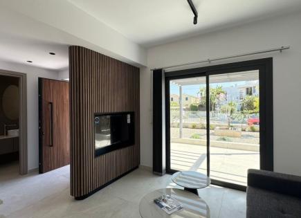 Maison pour 1 800 Euro par mois à Agios Theodoros, Chypre