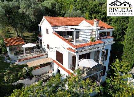 Haus für 2 100 000 euro in Herceg-Novi, Montenegro