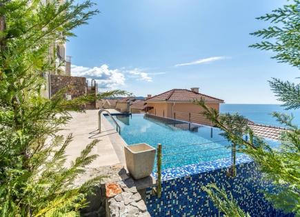 Appartamento per 1 250 000 euro sulla penisola di Luštica, Montenegro