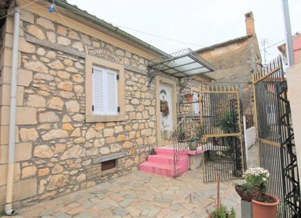Casa per 300 000 euro a Corfù, Grecia