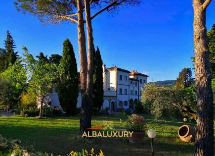 Appartamenti per 2 200 000 euro in Italia