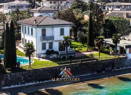 Villa pour 18 000 000 Euro à Desenzano del Garda, Italie