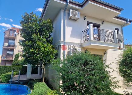 Casa per 182 000 euro a Ravda, Bulgaria