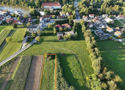 Grundstück für 249 000 euro in Ljubljana, Slowenien