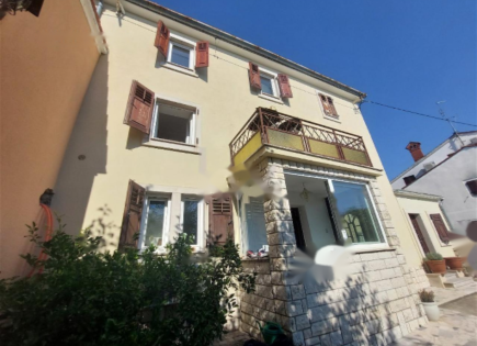 Haus für 1 100 000 euro in Cerknica, Slowenien