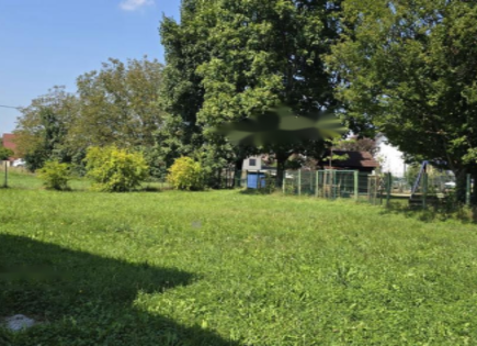 Grundstück für 545 000 euro in Ljubljana, Slowenien