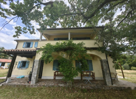 Casa para 1 250 000 euro en Miren-Kostanjevica, Eslovenia