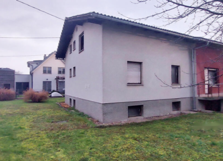 Terreno per 419 000 euro a Lubiana, Slovenia