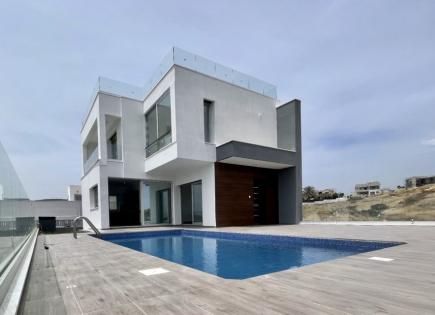 Flat for 700 000 euro in Limassol, Cyprus